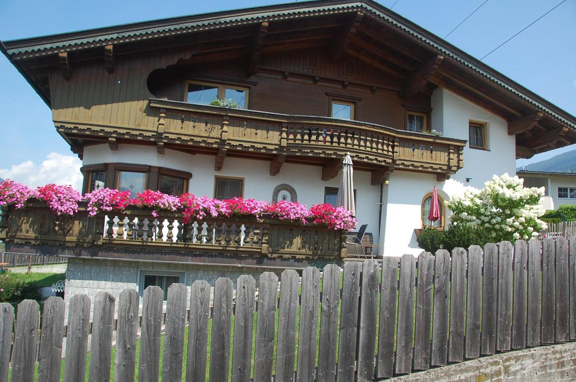 Haus Hart Im Zillertal 6 Personen Βίλα Εξωτερικό φωτογραφία